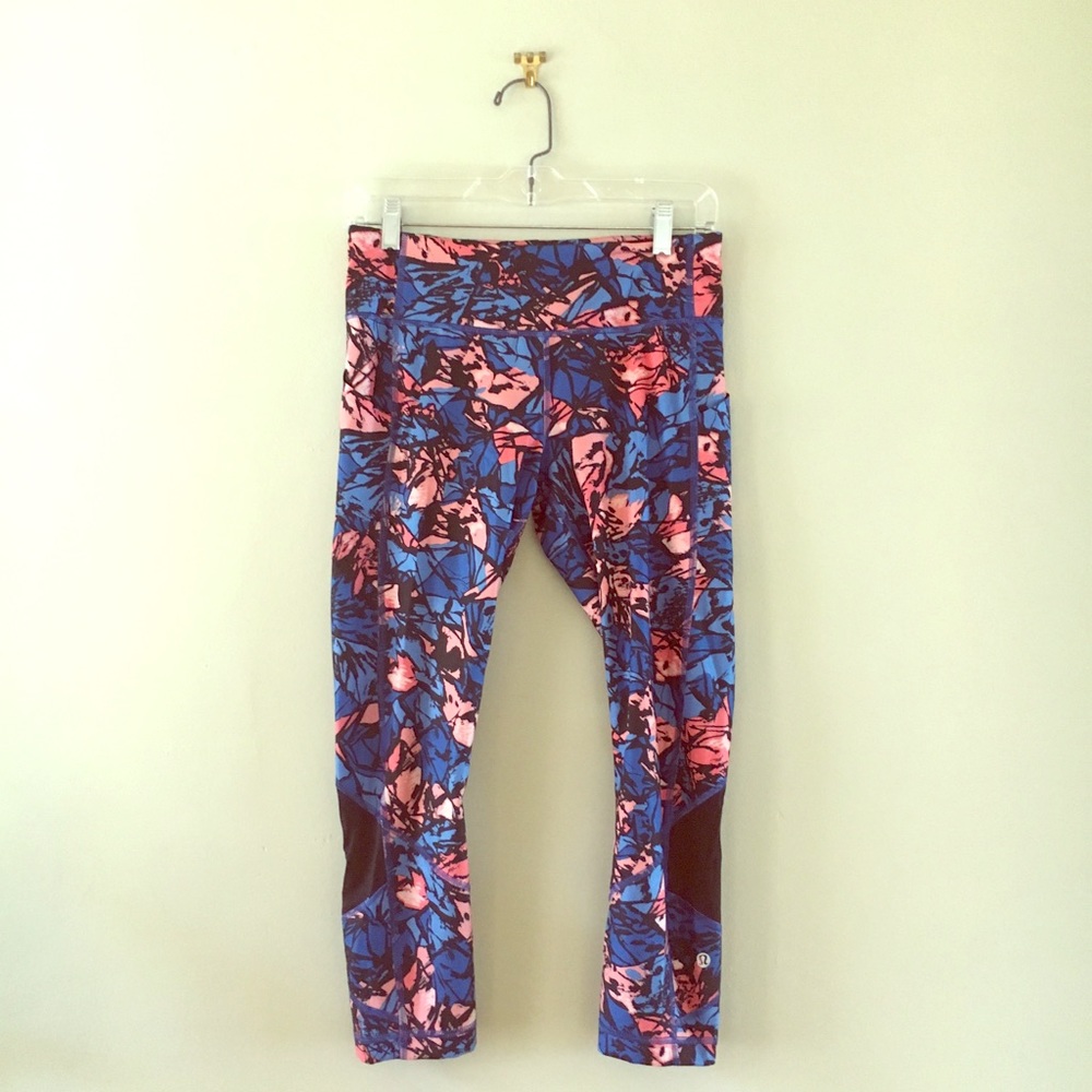 lululemon SoulCycle cropped pants size 6